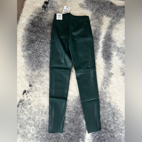 Zara Faux Leather Legging Green. - Picture 5 of 7